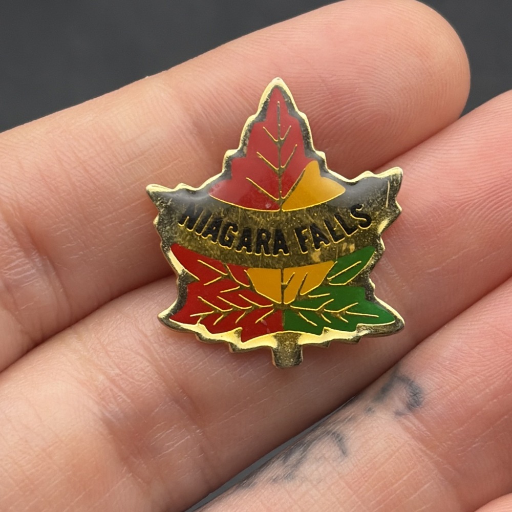 Niagara Falls Canada Maple Leaf Lapel Hat Pin